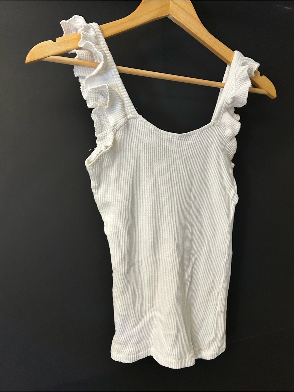 Reserved White Ribbed Ruffle Strap Tank Top - Picture 3 of 6